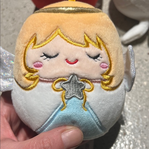 Mini Squishmallows Holiday Set - Red, White, Brown - Picture 5 of 10